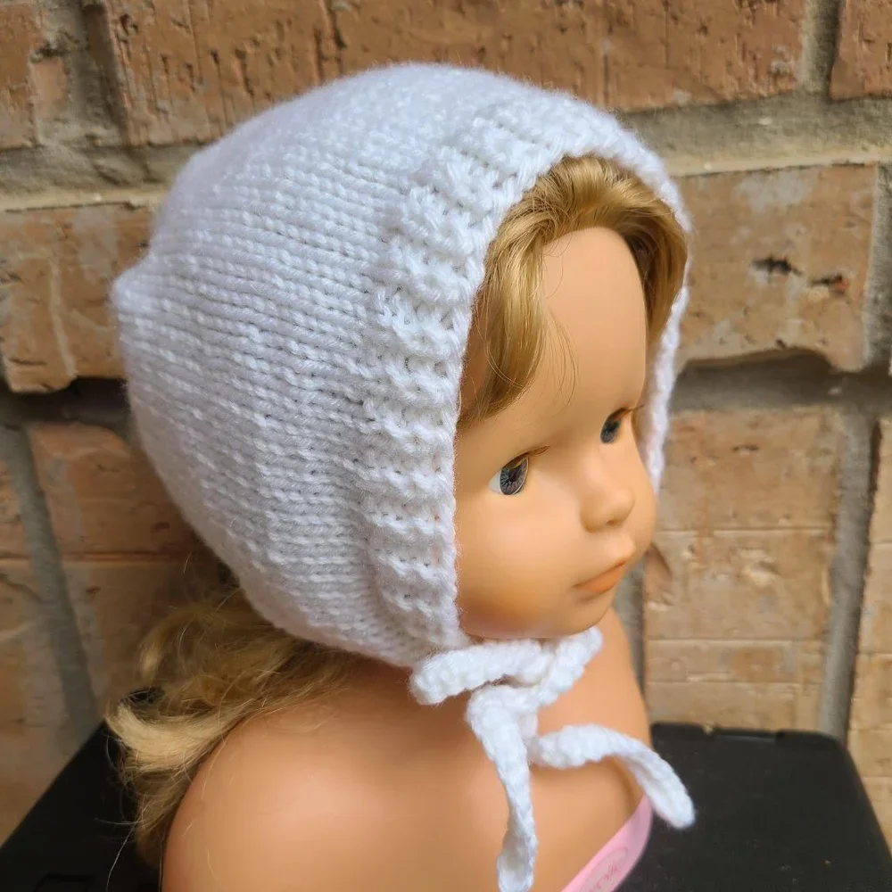 Baby Girl Hat BONNET knitted Acrylic Handmade Knit White Size 3-5 Months